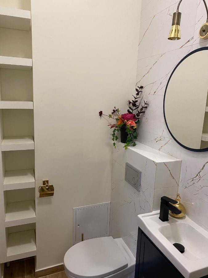Przytulny I Nowoczesny Apartament Malgosi, 10 Min Pieszo Od Dworca I Galerii Κατοβίτσε Εξωτερικό φωτογραφία